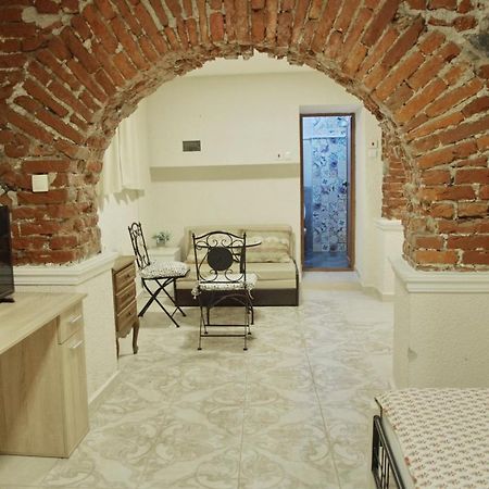 Top Center Semi-Detached Apartment Studio โซเฟีย ภายนอก รูปภาพ